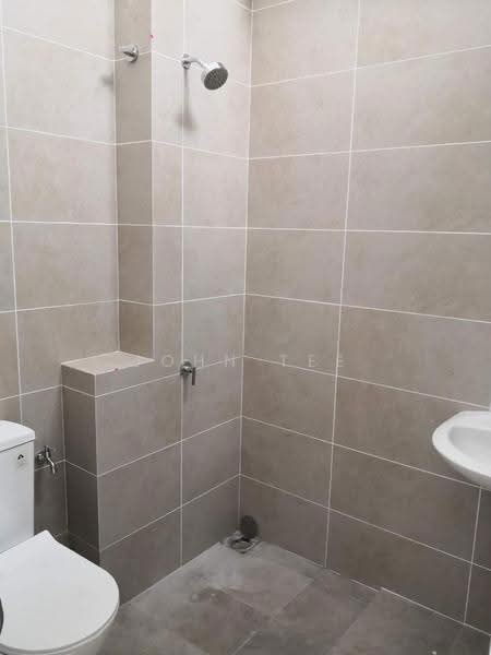 Rumah Teres 2-Tingkat untuk Disewa di Bandar Rimbayu (Telok Panglima Garang) - John Tee - Bathroom - PropertyGuru.com.my