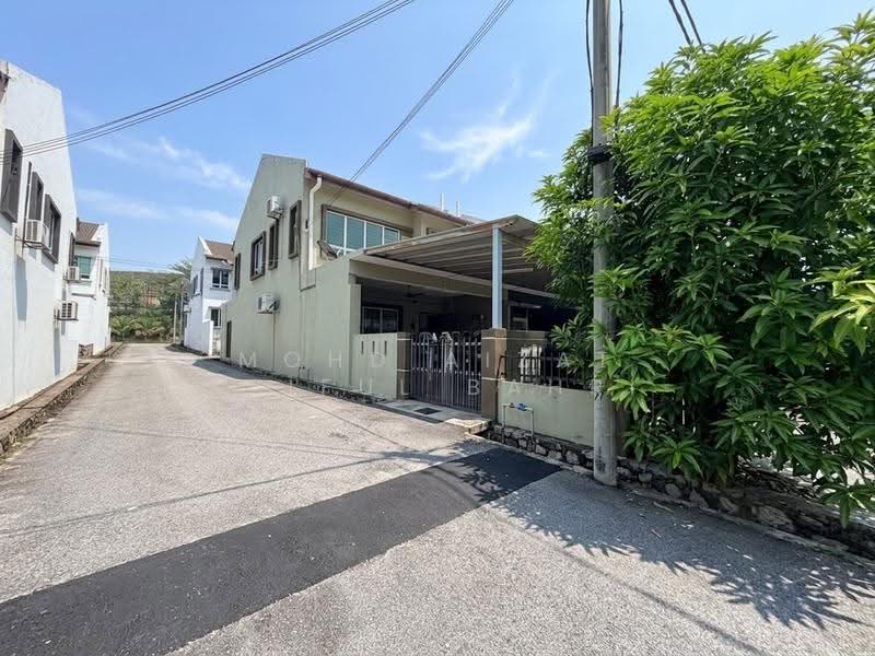 Terraced House for Sale in Kajang (Selangor) - Mohd Aizat Saiful Bahri - Exterior - PropertyGuru.com.my
