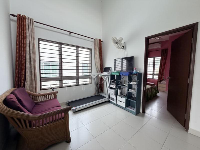 Terraced House for Sale in Kajang (Selangor) - Mohd Aizat Saiful Bahri - Living Room - PropertyGuru.com.my