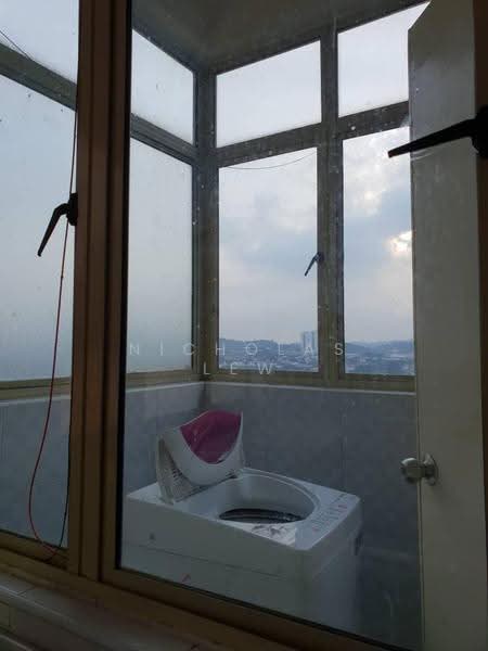 Kondominium untuk Disewa di East Lake Residence - Nicholas Lew - View - PropertyGuru.com.my