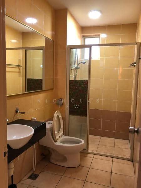 Kondominium untuk Disewa di East Lake Residence - Nicholas Lew - Bathroom - PropertyGuru.com.my
