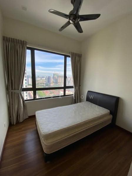 Kediaman Servis untuk Dijual di Petalz Residences - Sara Low - Bedroom - PropertyGuru.com.my