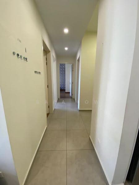 Kediaman Servis untuk Dijual di Petalz Residences - Sara Low - Corridor - PropertyGuru.com.my
