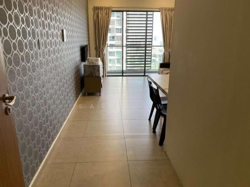 Kediaman Servis untuk Dijual di Petalz Residences - Sara Low - Living Room - PropertyGuru.com.my