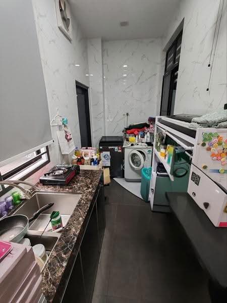 2-storey Terraced House for Sale in Bukit Indah (Iskandar Puteri (Nusajaya)) - VIN Kee - Kitchen - PropertyGuru.com.my