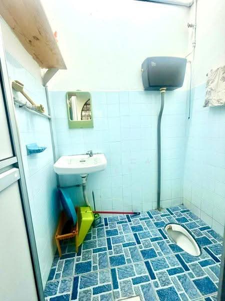 Terraced House for Sale in Taman Damai Jaya (Skudai) - Jessica Boey - Bathroom - PropertyGuru.com.my