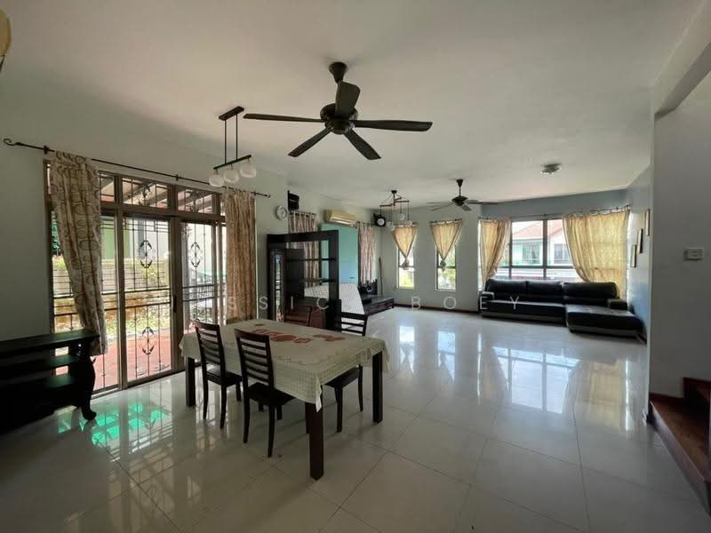 Semi-Detached House for Sale in Austin Heights (Tebrau) - Jessica Boey - Living Room - PropertyGuru.com.my