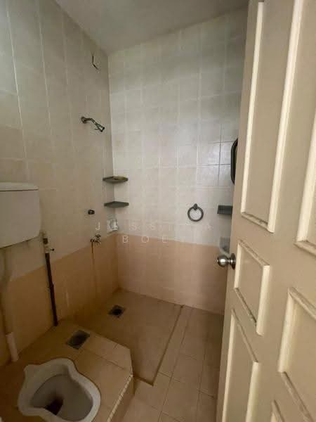 Semi-Detached House for Sale in Austin Heights (Tebrau) - Jessica Boey - Bathroom - PropertyGuru.com.my