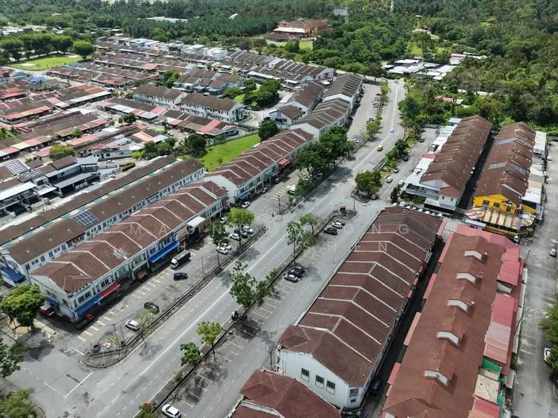 Shop for Sale in Taman Bakap Indah (Sungai Bakap) - Magnumm Ong Theng Shen - Exterior - PropertyGuru.com.my