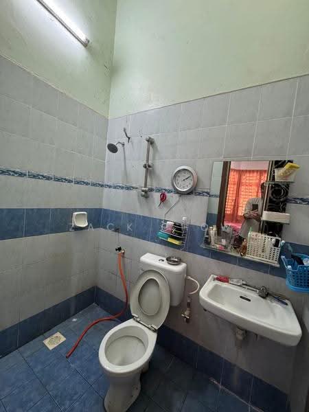 1-storey Terraced House for Sale in Taman Bestari Indah (Ulu Tiram) - Zack Chow - Bathroom - PropertyGuru.com.my