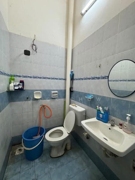 1-storey Terraced House for Sale in Taman Bestari Indah (Ulu Tiram) - Zack Chow - Bathroom - PropertyGuru.com.my
