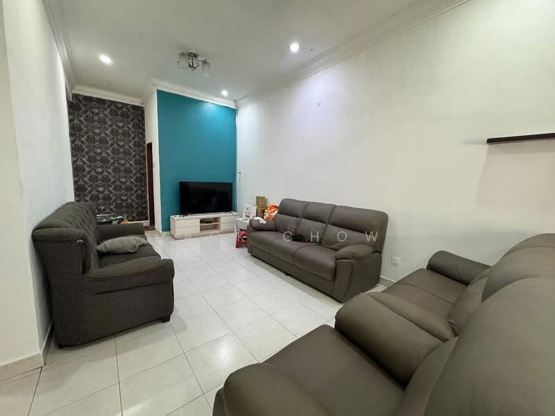 1-storey Terraced House for Sale in Taman Bestari Indah (Ulu Tiram) - Zack Chow - Living Room - PropertyGuru.com.my