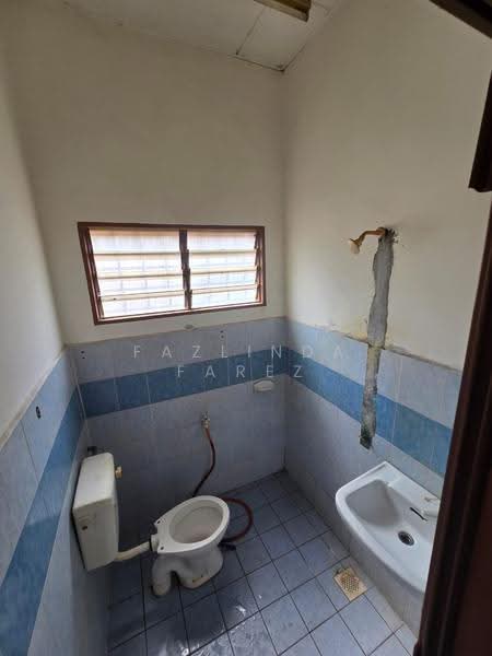 Rumah Teres 1-Tingkat untuk Dijual di Kampung Perepat (Kapar) - Fazlinda Farez - Bathroom - PropertyGuru.com.my