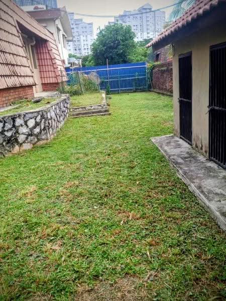 Bungalow House for Sale in Taman Kanagapuram (Petaling Jaya) - David Devadas - PropertyGuru.com.my