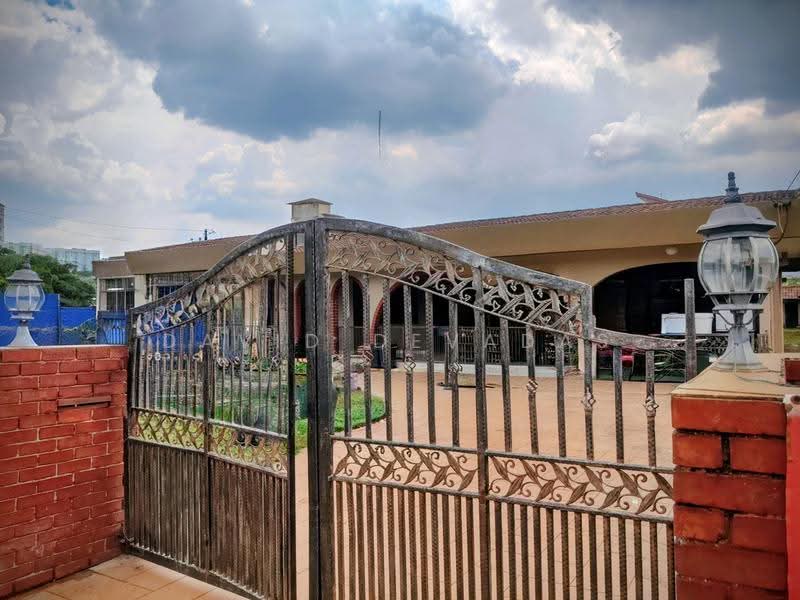 Bungalow House for Sale in Taman Kanagapuram (Petaling Jaya) - David Devadas - Exterior - PropertyGuru.com.my