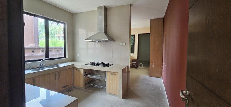 Bungalow House for Sale in Bukit Jelutong (Shah Alam) - Simon Leong - Kitchen - PropertyGuru.com.my
