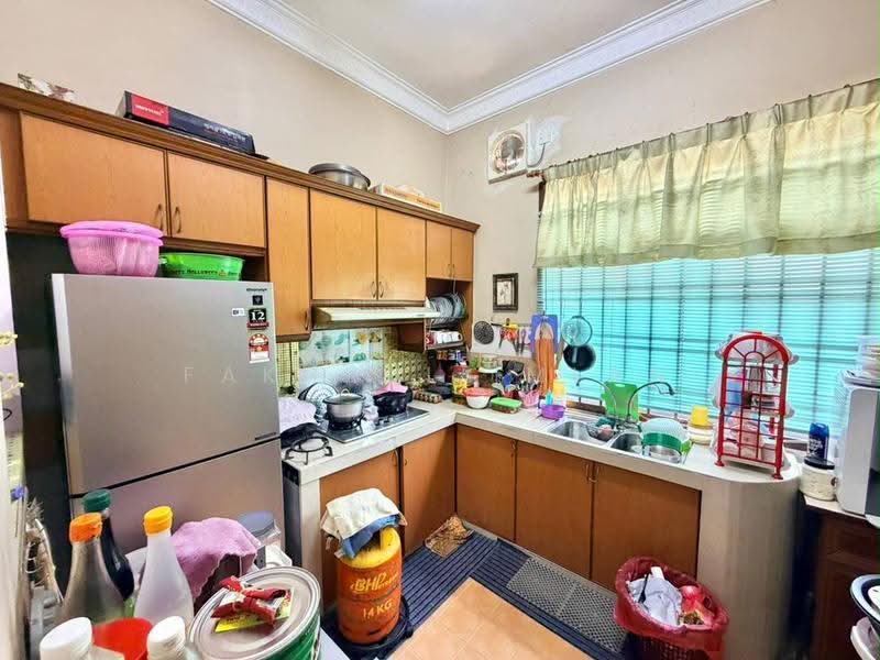 Rumah Teres 1-Tingkat untuk Dijual di Taman Kempas Indah (Tebrau) - Fakhrul Imlan - Kitchen - PropertyGuru.com.my