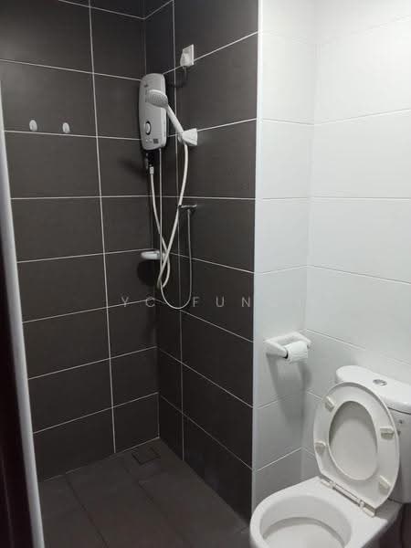 Service Residence for Rent at KSL Residence @ Daya - YC Fung - Bathroom - PropertyGuru.com.my