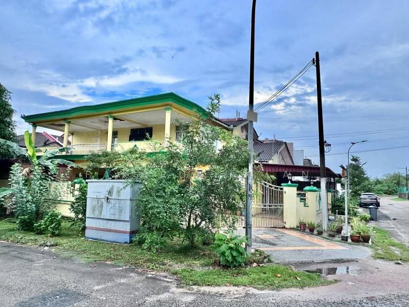 Rumah Teres 2-Tingkat untuk Dijual di Taman Bukit Tiram (Ulu Tiram) - Fakhrul Imlan - Exterior - PropertyGuru.com.my