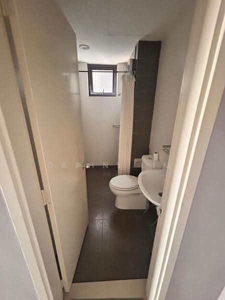 Kondominium untuk Dijual di Residence 8 - Daphne Lim - Bathroom - PropertyGuru.com.my