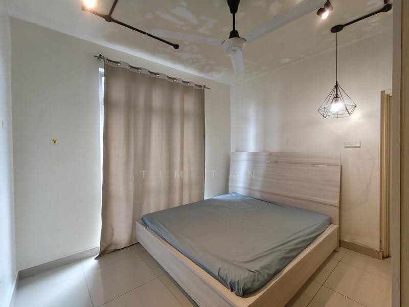 Kediaman Servis untuk Disewa di D'Ambience Residences (Pangsapuri Ikatan Flora) - Tim Tan - Bedroom - PropertyGuru.com.my