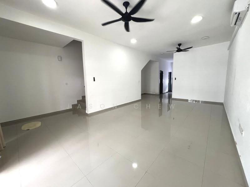 2-storey Terraced House for Sale in Taman Dato Onn (Johor Bahru) - Jason Chew - Living Room - PropertyGuru.com.my