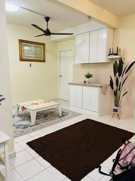 Pangsapuri untuk Dijual di Seri Mutiara Mas - Fakhrul Imlan - Living Room - PropertyGuru.com.my