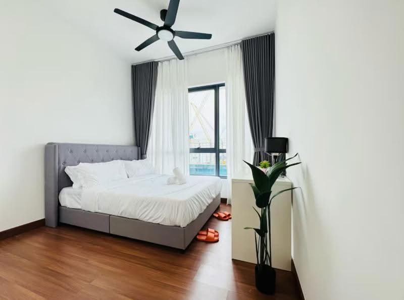 Kediaman Servis untuk Dijual di Conezion Residences - Ethan Low - Bedroom - PropertyGuru.com.my