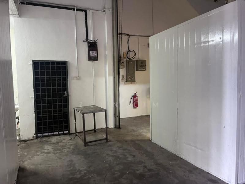 Warehouse for Rent in Kawasan Perindustrian Kelapa Sawit (Kulai) - Zeon Lim - Interior - PropertyGuru.com.my
