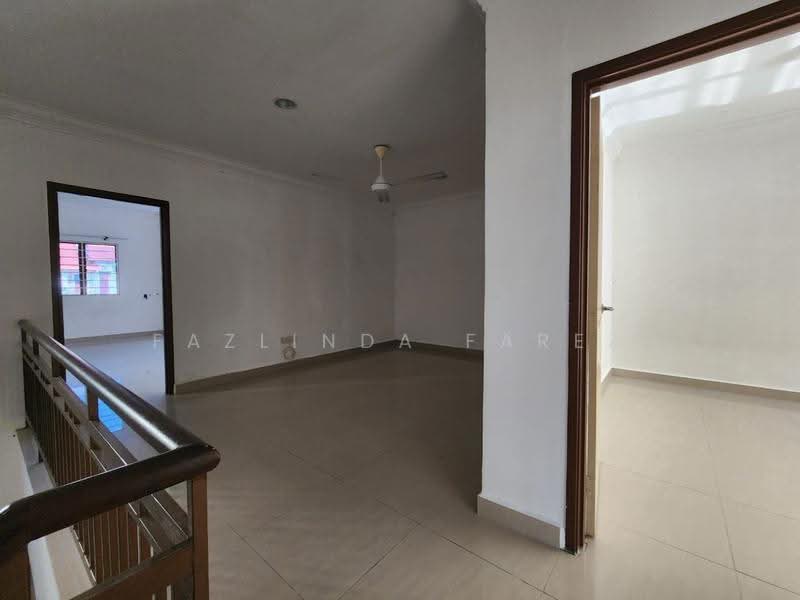 Rumah Teres 2-Tingkat untuk Disewa di D'Kayangan (Shah Alam) - Fazlinda Farez - Family Area - PropertyGuru.com.my