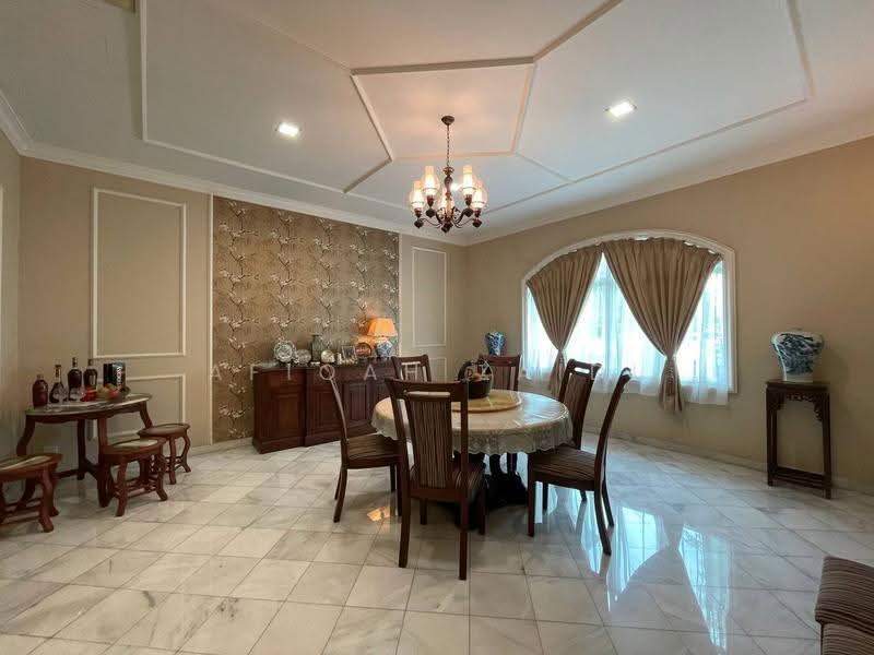 Bungalow House for Sale in SS19 (Subang Jaya) - Afiqah zaidi - Dining Room - PropertyGuru.com.my