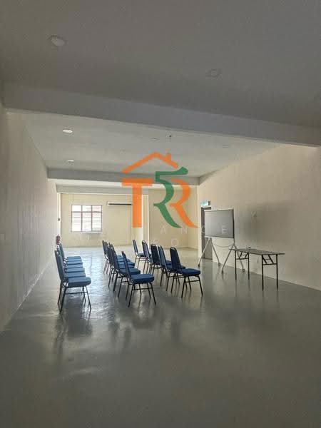 Shop for Sale in Bandar Muar (Muar) - Florance Yeo - Interior - PropertyGuru.com.my