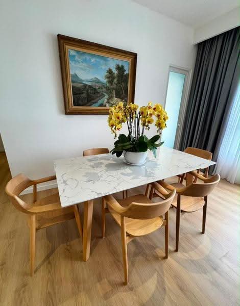 Kondominium untuk Dijual di The Meg Serviced Residence - Kelvin Lim - Dining Room - PropertyGuru.com.my
