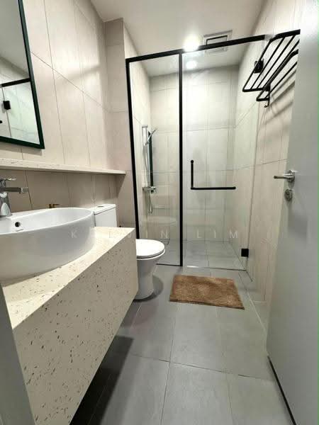 Kondominium untuk Dijual di The Meg Serviced Residence - Kelvin Lim - Bathroom - PropertyGuru.com.my