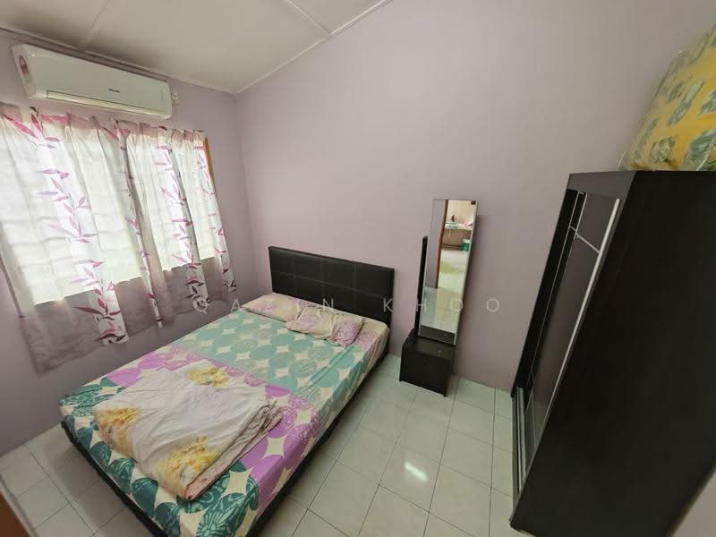 1-storey Terraced House for Rent in Panorama Lapangan Perdana (Ipoh) - Qazin Khoo - Bedroom - PropertyGuru.com.my