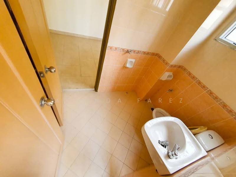 Cluster House for Sale in D'Kayangan (Shah Alam) - Fazlinda Farez - Bathroom - PropertyGuru.com.my
