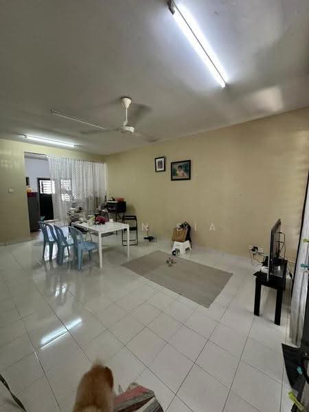 Rumah Teres 2-Tingkat untuk Dijual di Taman Sierra Perdana (Masai) - John Sia - Living Room - PropertyGuru.com.my