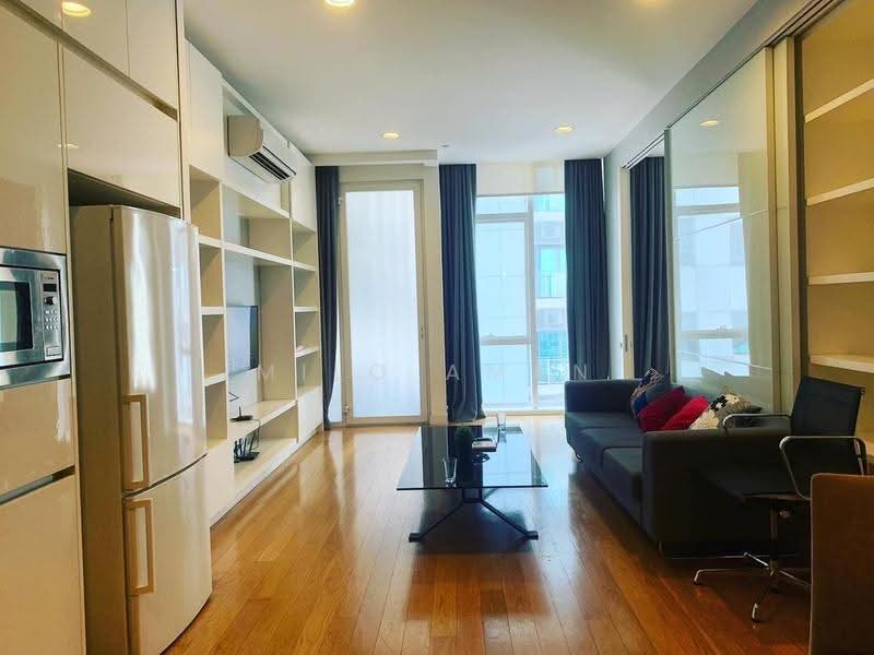 Service Residence for Sale at The Face Suites (Platinum Suites) - Milo Aman - Living Room - PropertyGuru.com.my