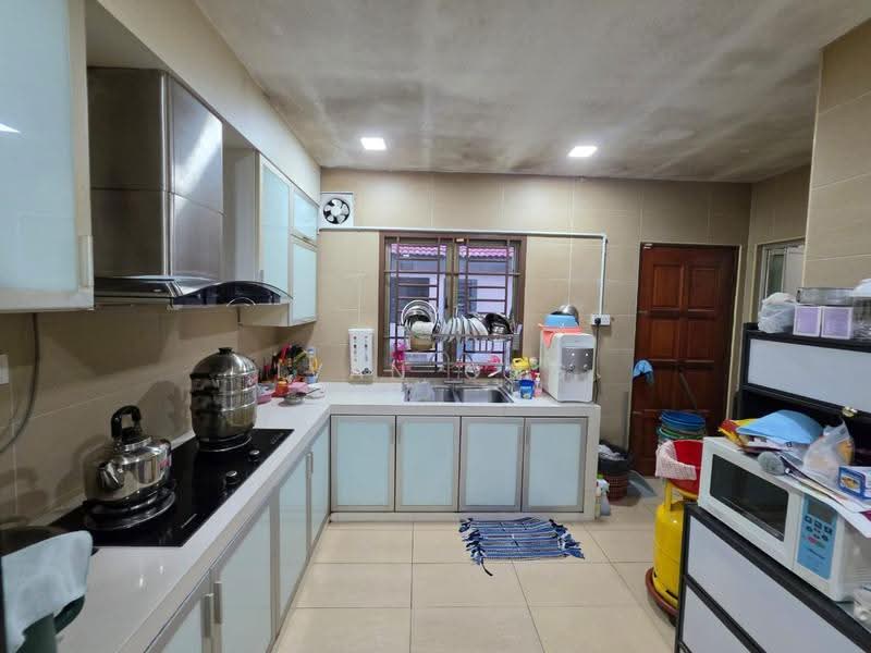 1-storey Terraced House for Sale in Bukit Indah (Iskandar Puteri (Nusajaya)) - Ivan Ong - Kitchen - PropertyGuru.com.my