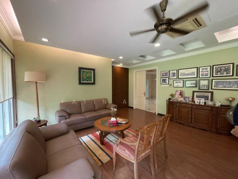 Bungalow House for Sale in SS19 (Subang Jaya) - Fatin Azemi - Living Room - PropertyGuru.com.my