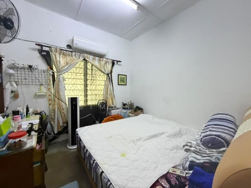 1-storey Terraced House for Sale in Taman Seri Kijang (Bukit Mertajam) - Simon Ng - Bedroom - PropertyGuru.com.my