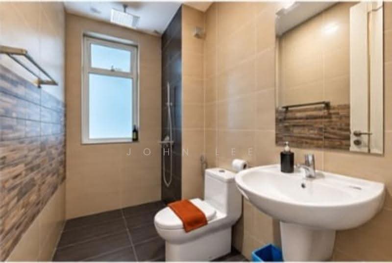Kediaman Servis untuk Dijual di TriTower Residence @ Johor Bahru Sentral - John Lee - Bathroom - PropertyGuru.com.my