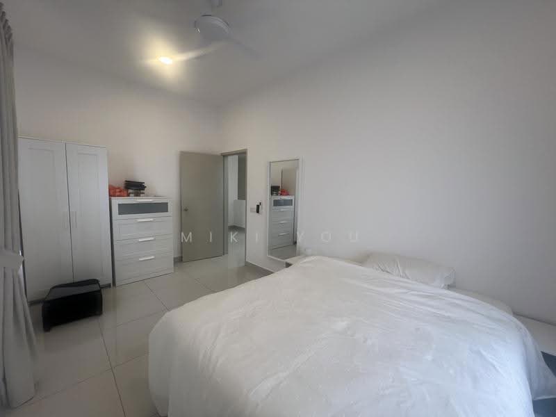 Rumah Teres 2-Tingkat untuk Dijual di Bandar Rimbayu (Telok Panglima Garang) - Miki You - Bedroom - PropertyGuru.com.my