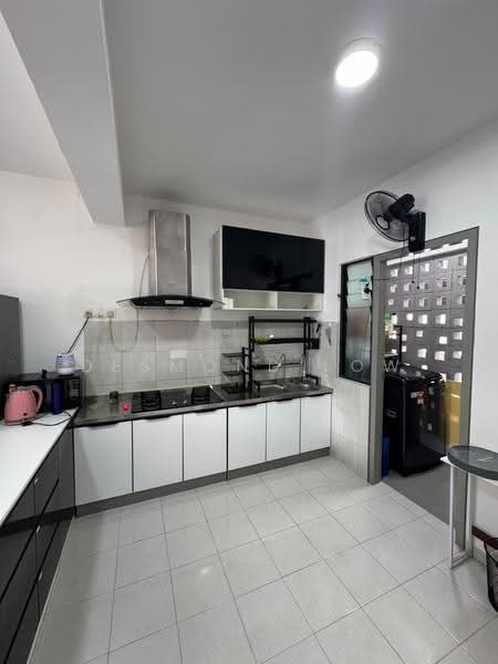 Pangsapuri untuk Disewa di Residensi Aman Jalil - Desmond Low - Kitchen - PropertyGuru.com.my