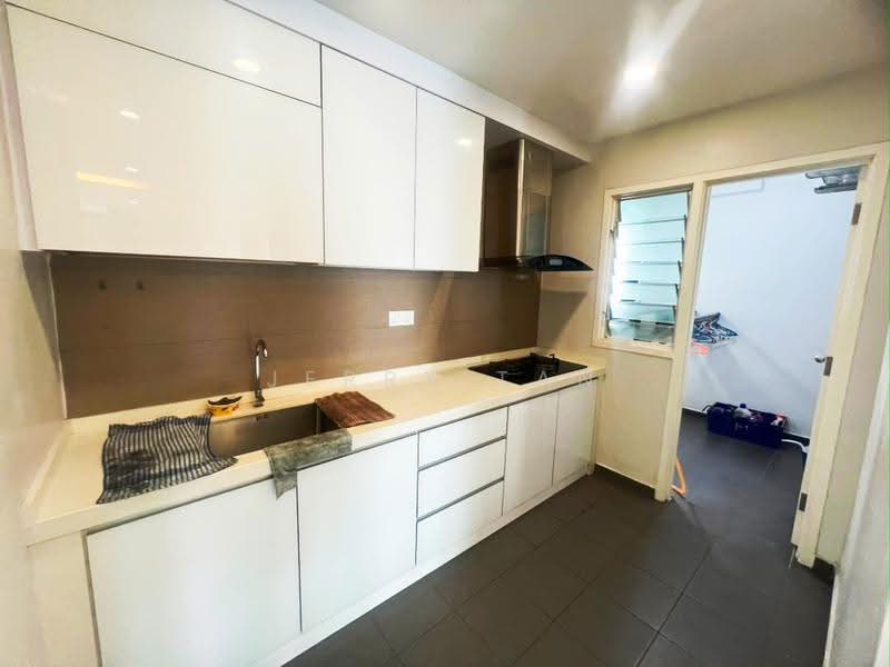 Kondominium untuk Disewa di Arena Residence - Jerry Tan - Kitchen - PropertyGuru.com.my
