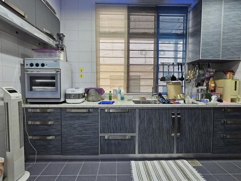 2-storey Terraced House for Sale in Bandar Sungai Long (Selangor) - Stella Lee - Kitchen - PropertyGuru.com.my