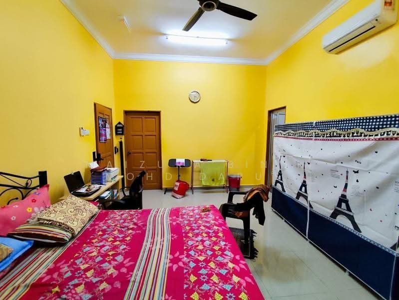Bungalow House untuk Dijual di Lenggeng (Negeri Sembilan) - Maizura binti Mohd Darus - Bedroom - PropertyGuru.com.my