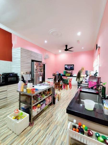Bungalow House untuk Dijual di Lenggeng (Negeri Sembilan) - Maizura binti Mohd Darus - Kitchen - PropertyGuru.com.my