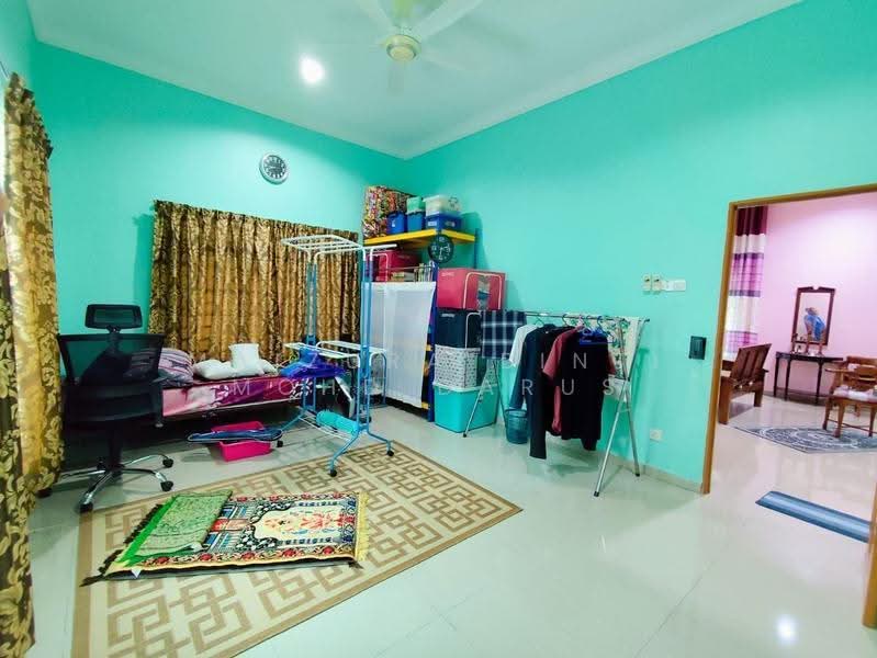 Bungalow House untuk Dijual di Lenggeng (Negeri Sembilan) - Maizura binti Mohd Darus - Bedroom - PropertyGuru.com.my