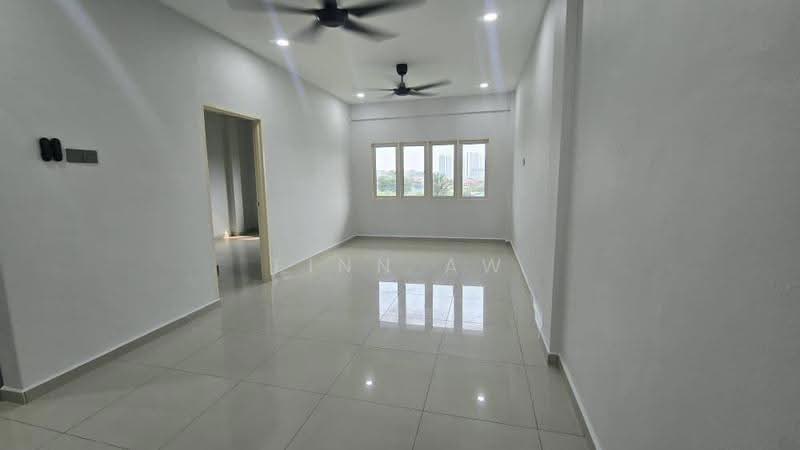 Pangsapuri untuk Dijual di Bandar Baru Uda - Finn Aw - Living Room - PropertyGuru.com.my